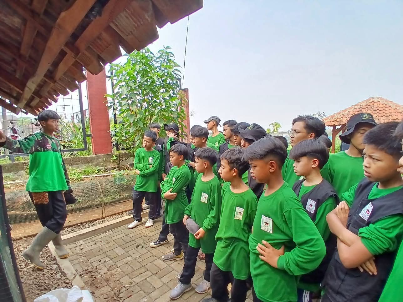 The Art of Drawing Readers In: Your attractive post title goes here